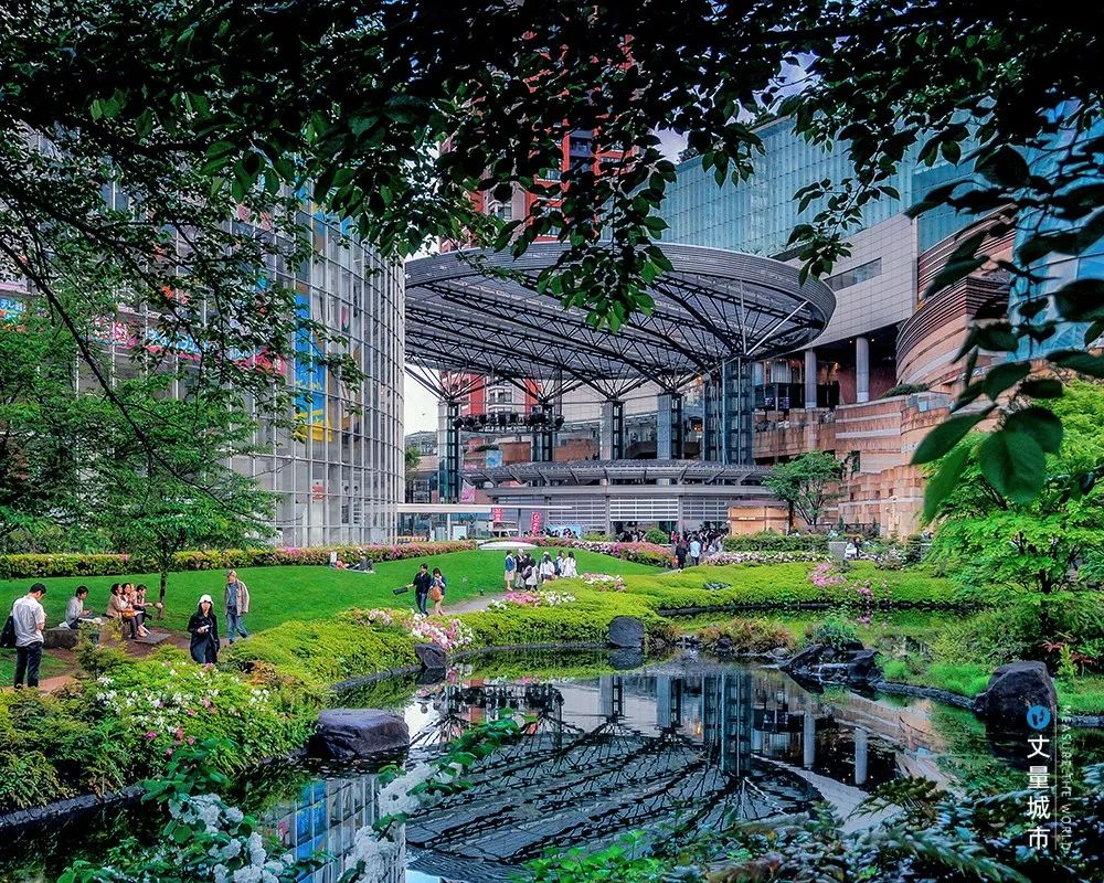 始于2009年的「六本木艺术之夜」